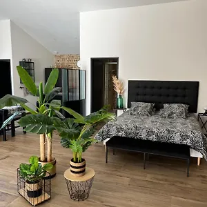  Vakantiehuis Le Vieux Platane
