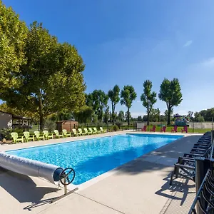 3* Camping L'oasis Des Dombes